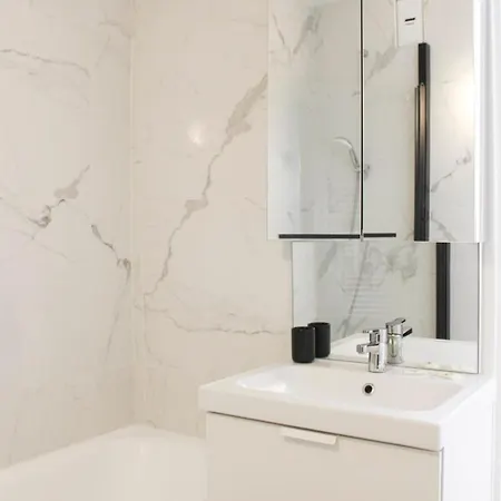 Appartamento Comfortable Facing Porte De Versailles *