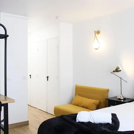Comfortable Facing Porte De Versailles Appartamento Vanves