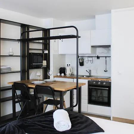 Appartamento Comfortable Facing Porte De Versailles